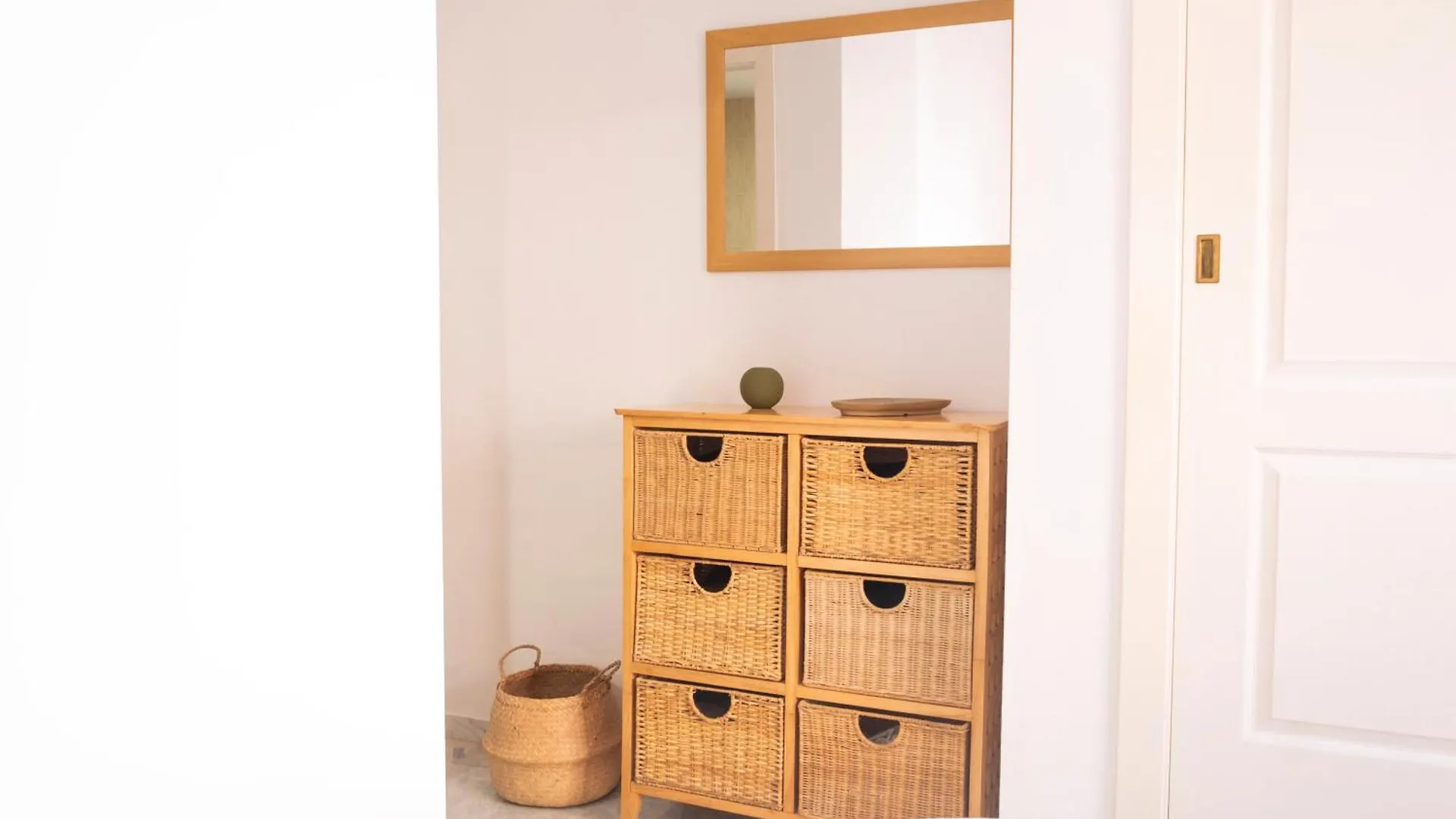 Apartamento Con Vistas Al Mar , Golf Y Vinedos مانيلفا 0*,